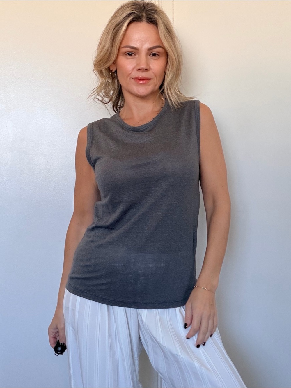 Almina Concept Charcoal Crewneck Muscle Tee